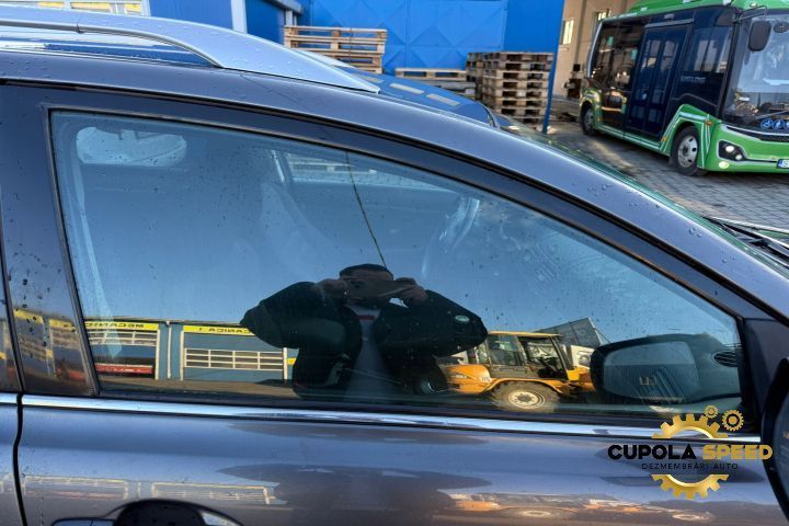 Geam usa fata dreapta Toyota Avensis 2 T25 [2002 - 2006]