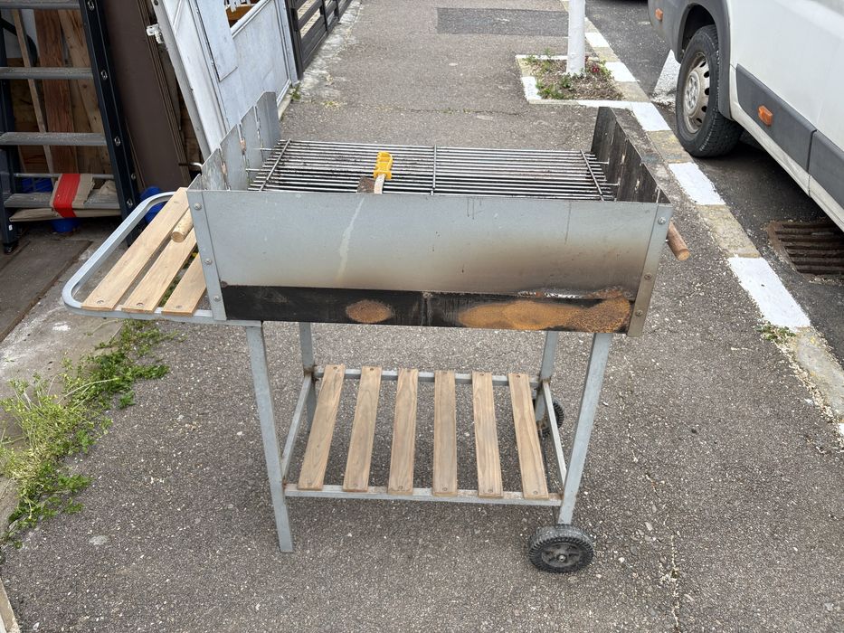 Gratar de curte cu roti, suprafata 100x75, grill dublu din inox reglabil pe inaltime