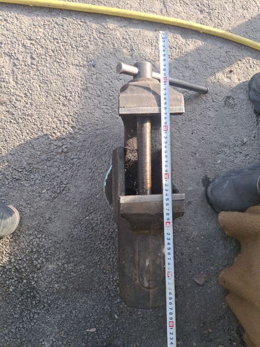 Тиски токарно-фрезерные