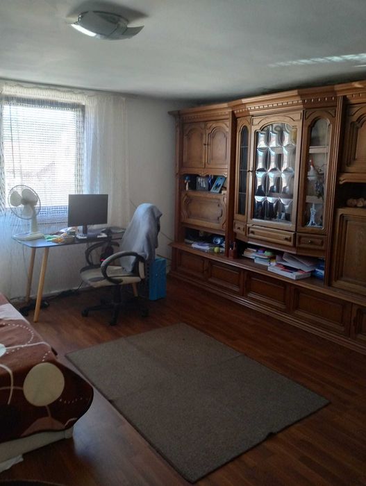 Casa sat Drinova 15km de lugoj.