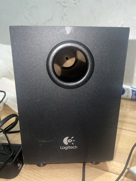 Буфер для компьютера Logitech