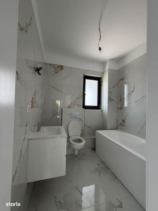 Casă de închiriat 4 camere  și mansardă bragadiru