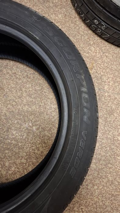 Единична лятна гума Pirelli 255 45 20