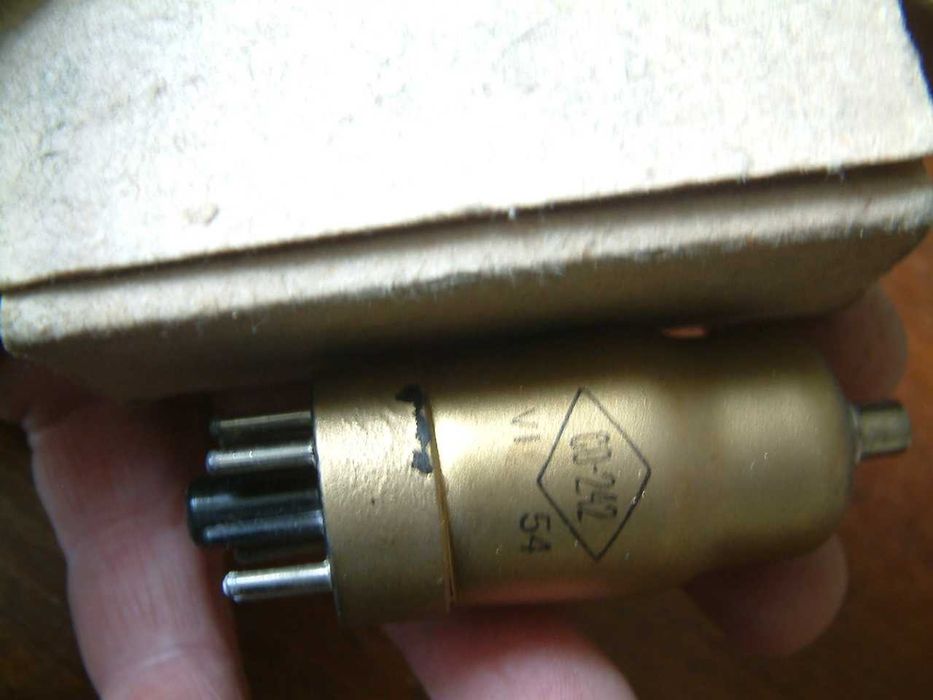 Радиолампи  2К2М ,СО-242 ,неизползвани  в кутийки