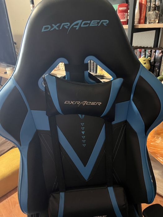 Продам игровое кресло DXRACER VALKYRIE