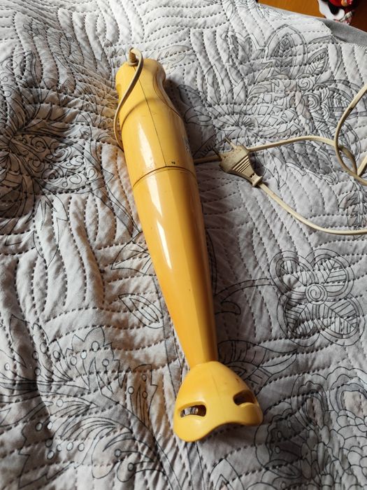 Ръчен пасатор FIRST 200W