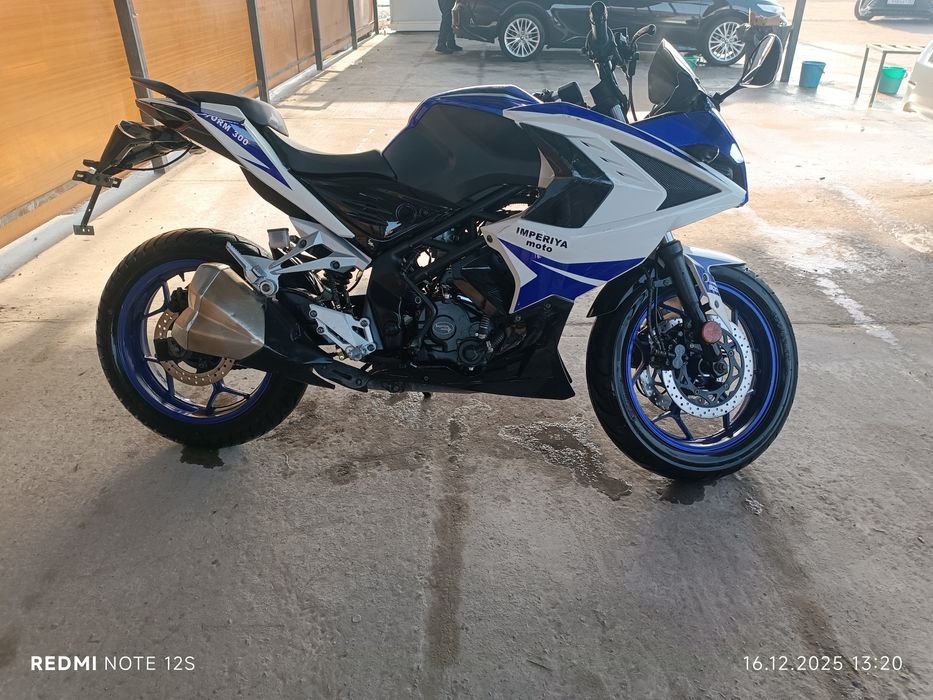 Мотоцикл STORM300