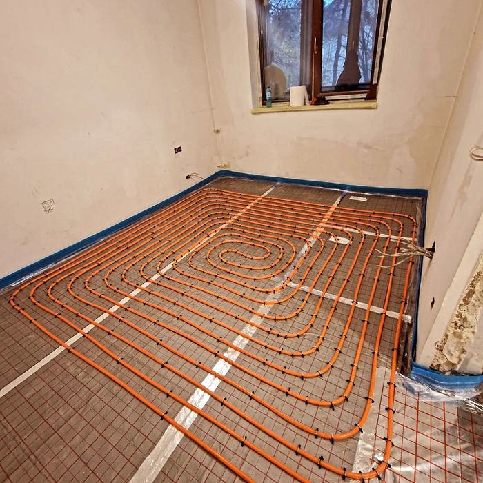 Instalator sanitar si termice , curățare chimică profesională