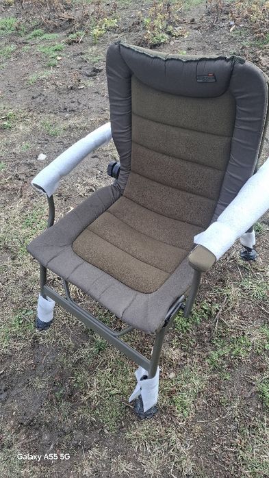 Стол за риболов  нов