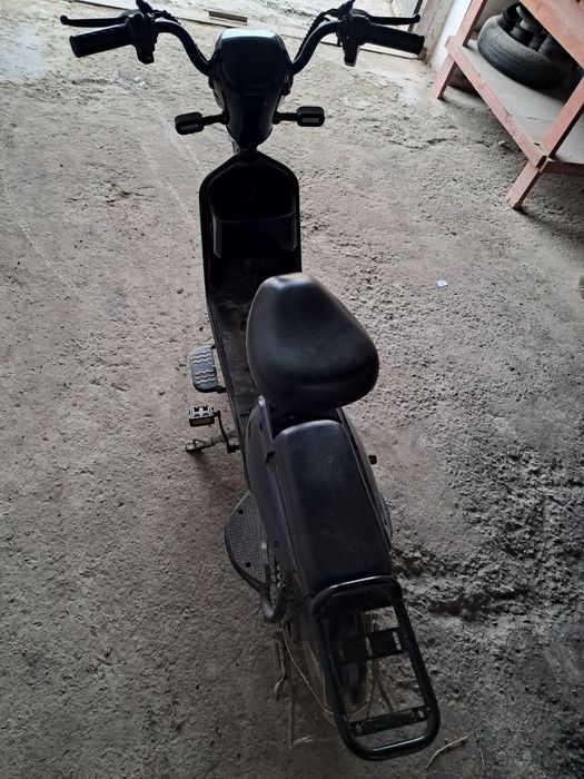 Skuter sotiladi kelishilgan