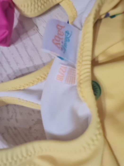 Costum de baie DISNEY , marime 12-18 luni