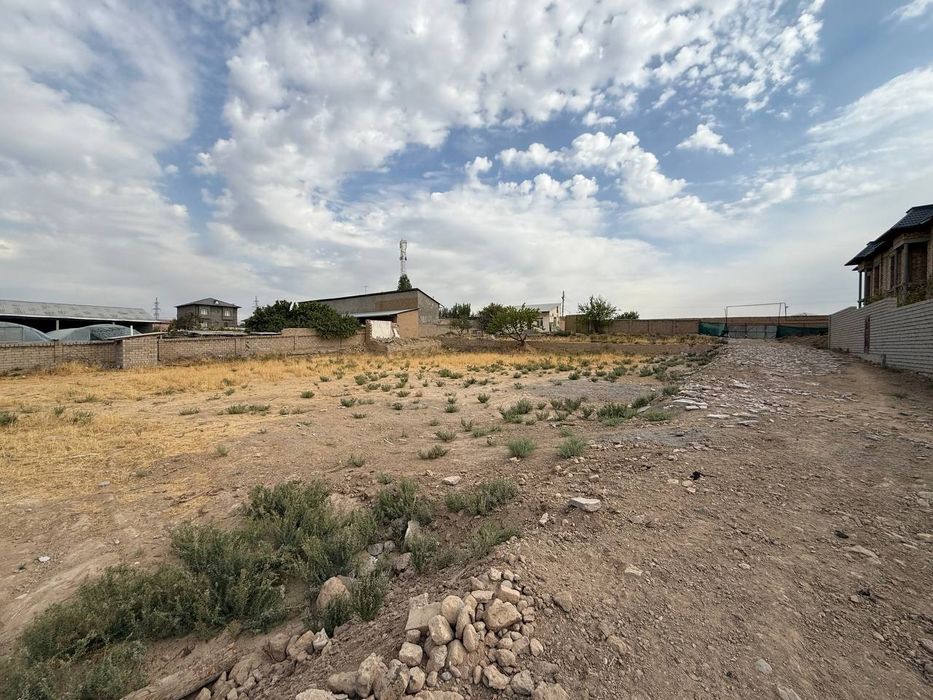 Ункурган,  Обод махаля, Кибрайский район продается земельный участок 4