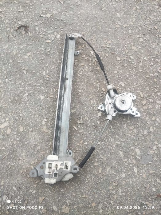 Стъклоподемник за нисан екстрейл.