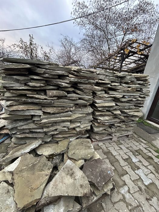 Каменни плочи (за настилка)