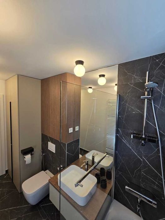 Proprietar vand apartament 3 camere mobilat, renovat, centrala gaz, 2 clime, 15 cm izolatie polistiren, Circumvalatiunii - Favorit - Iulius