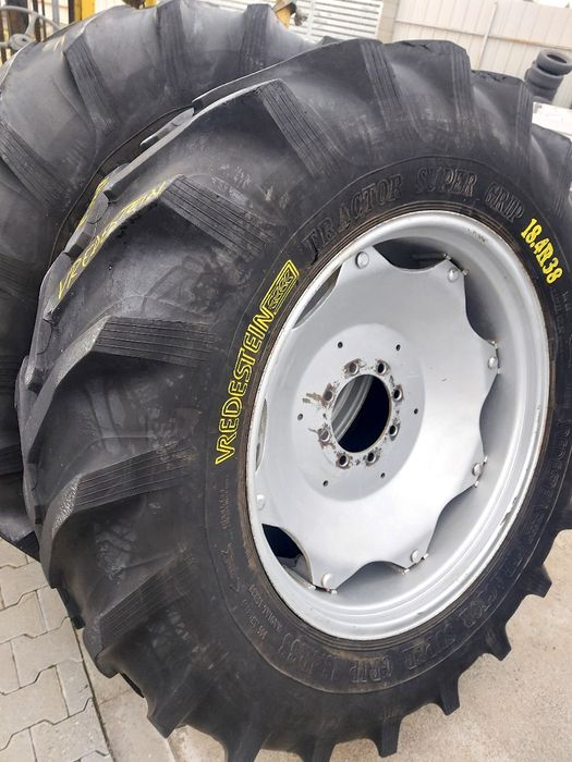 18,4/38. Vredestein.