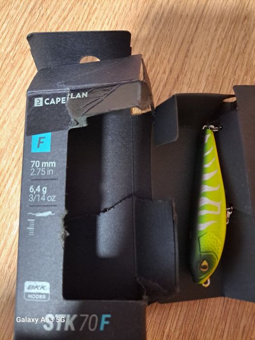 Изкуствени примамки нови.