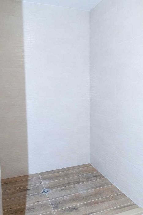Продава се Четиристаен апартамент в Варна, Бриз - 210 кв.м за 1336 €/кв.м - Снимка #3