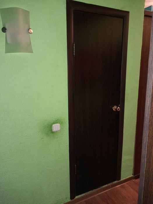 Продам б/у двери