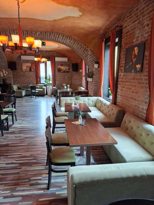 MOBILIER RESTAURANT in stare foarte buna !!!