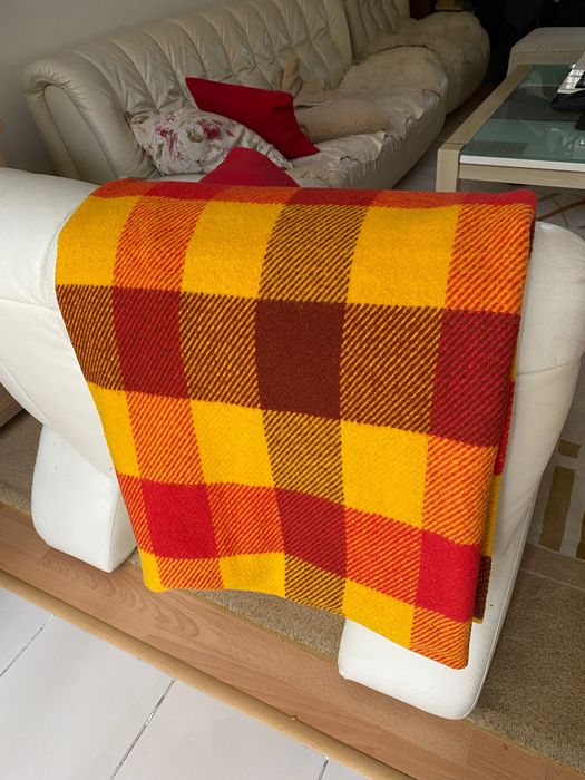 Плед шерстяной, продаю.