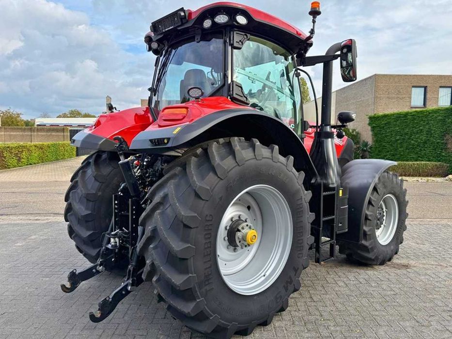 Трактор колесный Case IH Puma 240 CVX AFS Connect