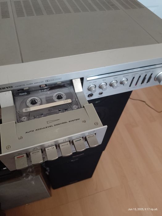 Дек, тунер, усилвател