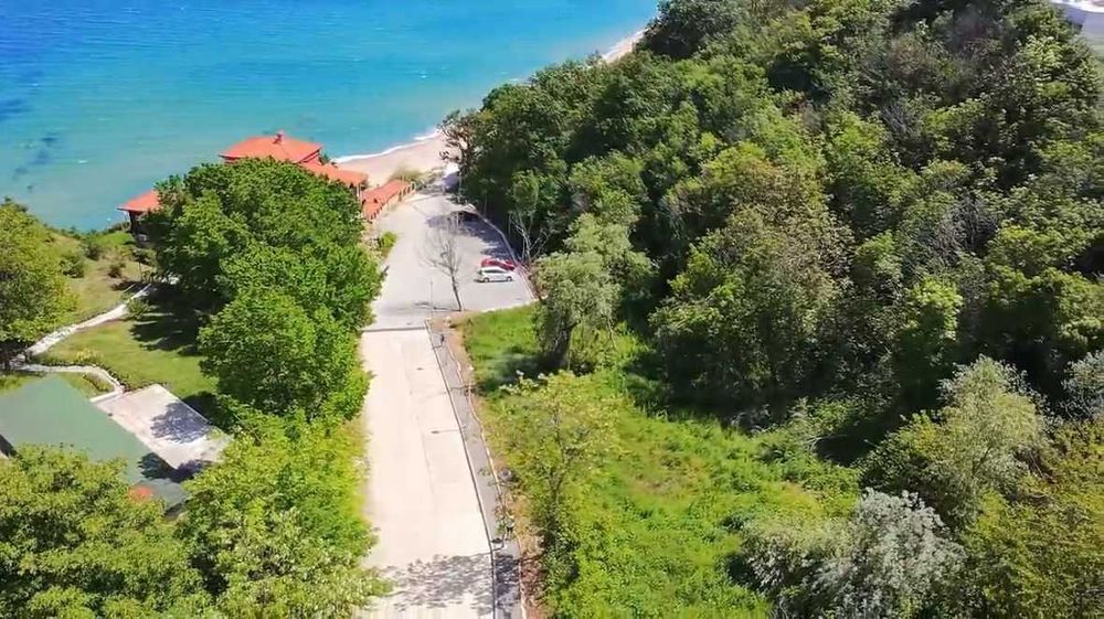 Инвестиционен парцел с идеен проект/ 550 км.м / 50 м от плажа/гр. Бяла