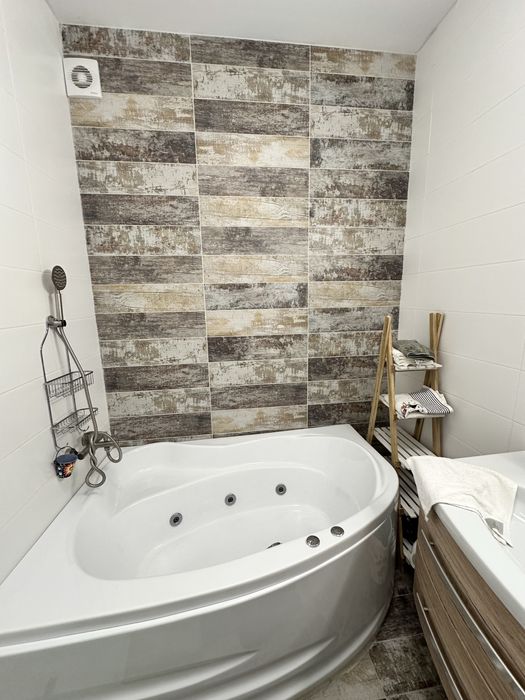 Inchiriez casa in Timisoara zona PLOPI