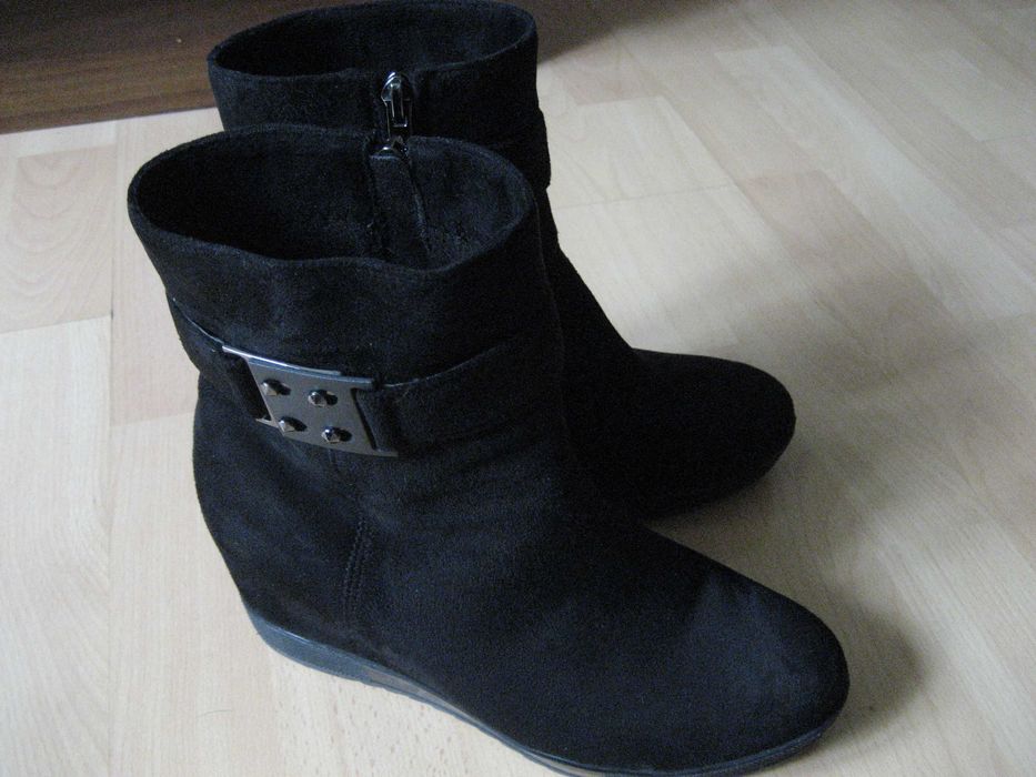 Обувки елегантни - евтини , много запазени