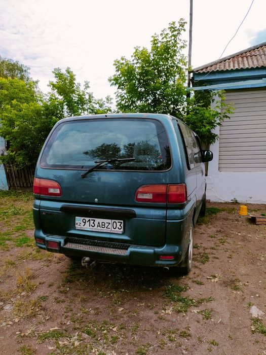 Продам машину минивэн