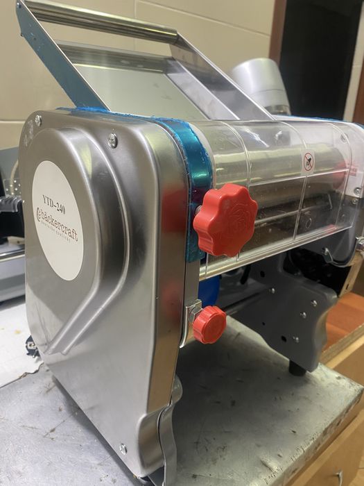 Продам тестораскатку