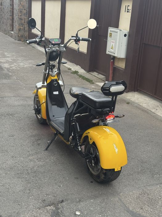 Scuter electric.