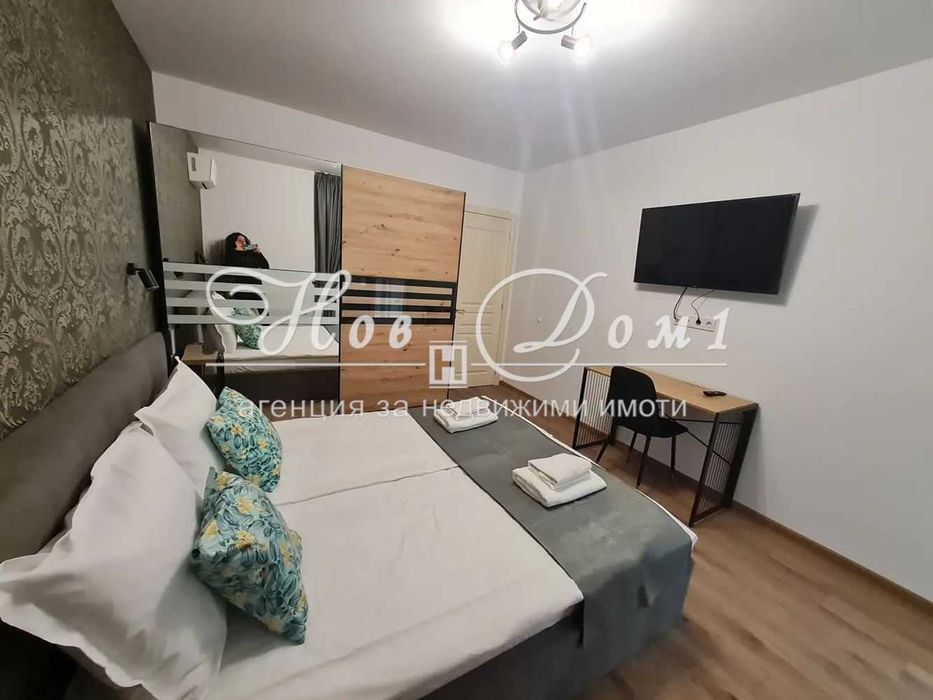 Дава се под наем Двустаен апартамент в Варна, Център - 70 кв.м за 680 € - Снимка #3