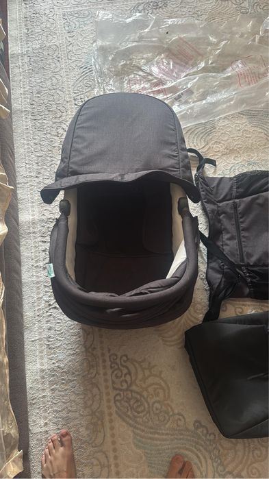 Деткая коляска прогулочная 2 в 1