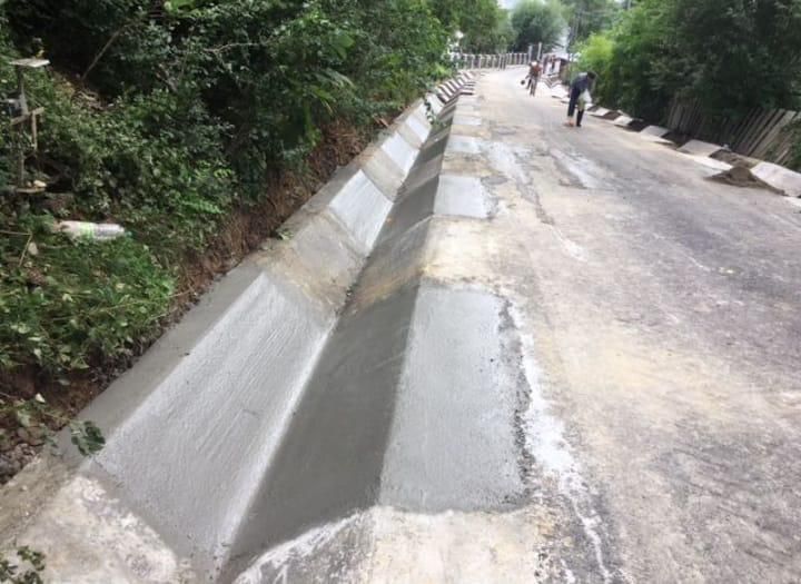 Rigole betonate,canalizari, podete si multe altele