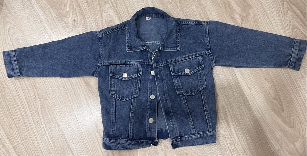 Джинсовая куртка для девочки