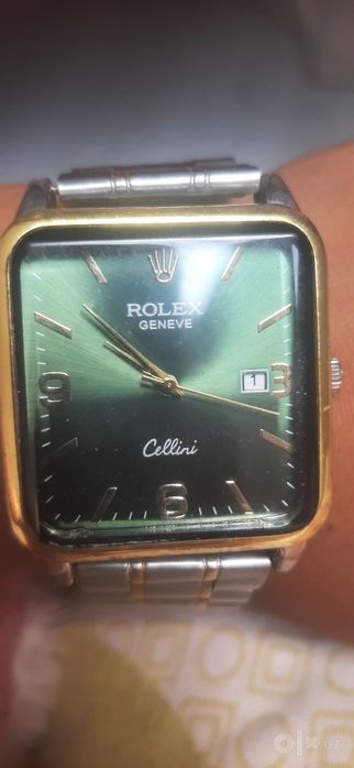 Часы ROLEX работают актия