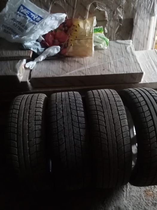Продам зимние резину с дисками