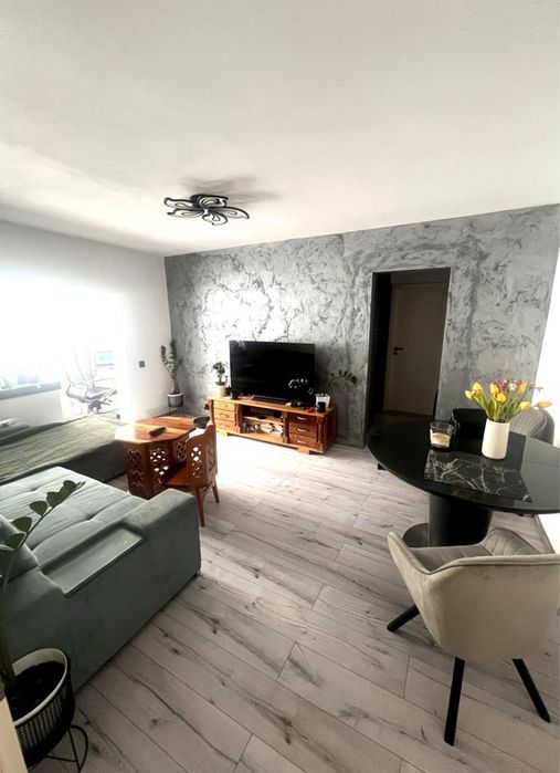 Apartament 3 camere, Soarelui, et2, 2 băi, centrală, mobilat