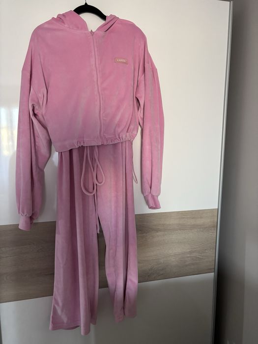 Екип Karma, с размер