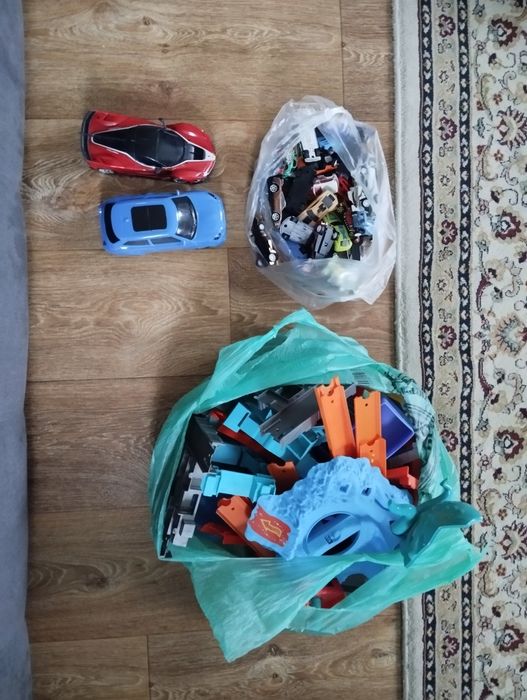 Машинки, книги, Лего, развивашки, фигурки, пазлы