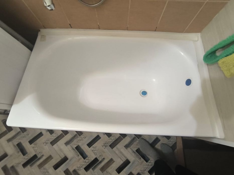 Продам ,Ванну,размер 1,20 * 0,7