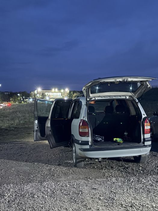 Продам авто,минивэн OPEL ZAFIRA A