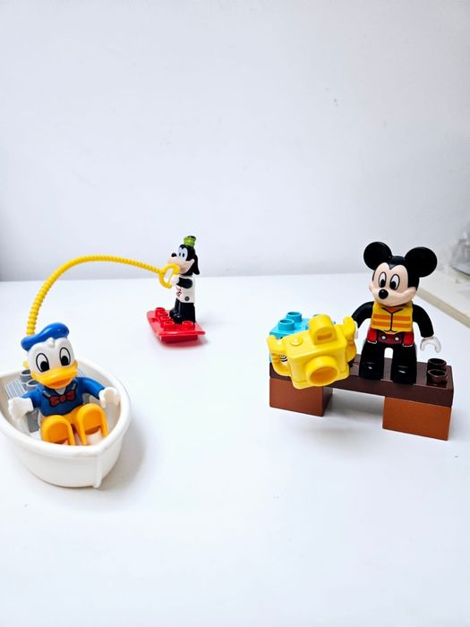 Lego Duplo 10827 - Mickey & Friends Beach House (2016)