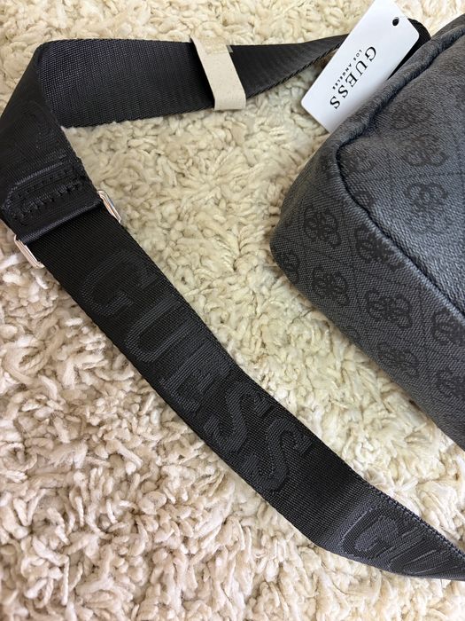 Geanta barbati Guess