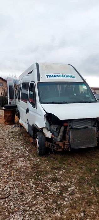 Vând piese iveco daily