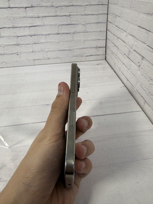 iPhone 16 pro айфон