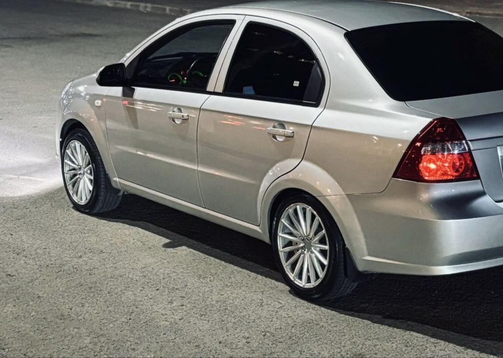 Продам либо обменяю Vossen R16