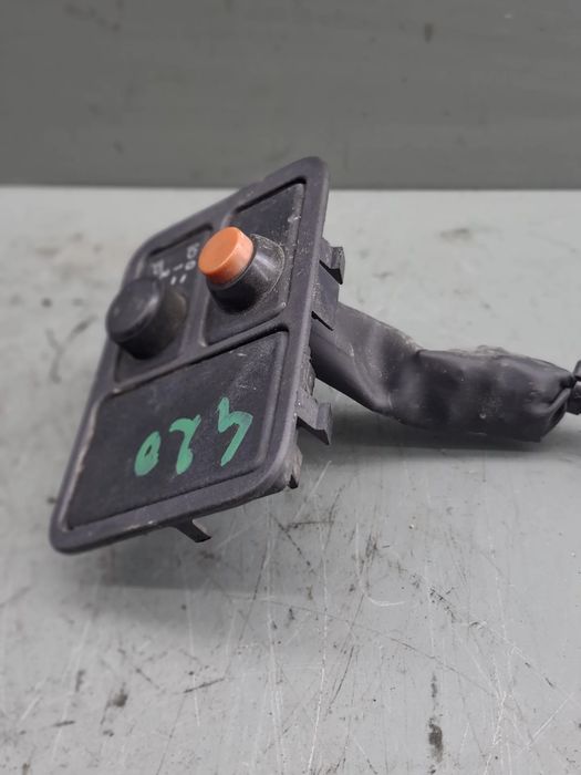 Buton reglaj faruri 68493-90J00 Nissan Almera 2002 1.5 MT (98 hp)
